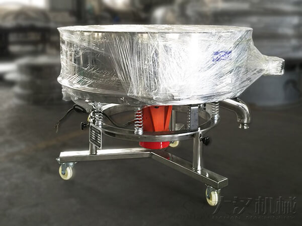 高頻篩振動頻率達(dá)3000次/分，用于細(xì)粒度、高濃度漿液過濾