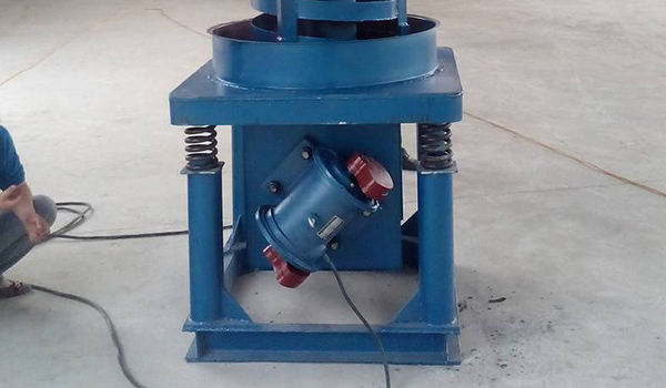 垂直振動(dòng)提升機(jī)電機(jī)展示